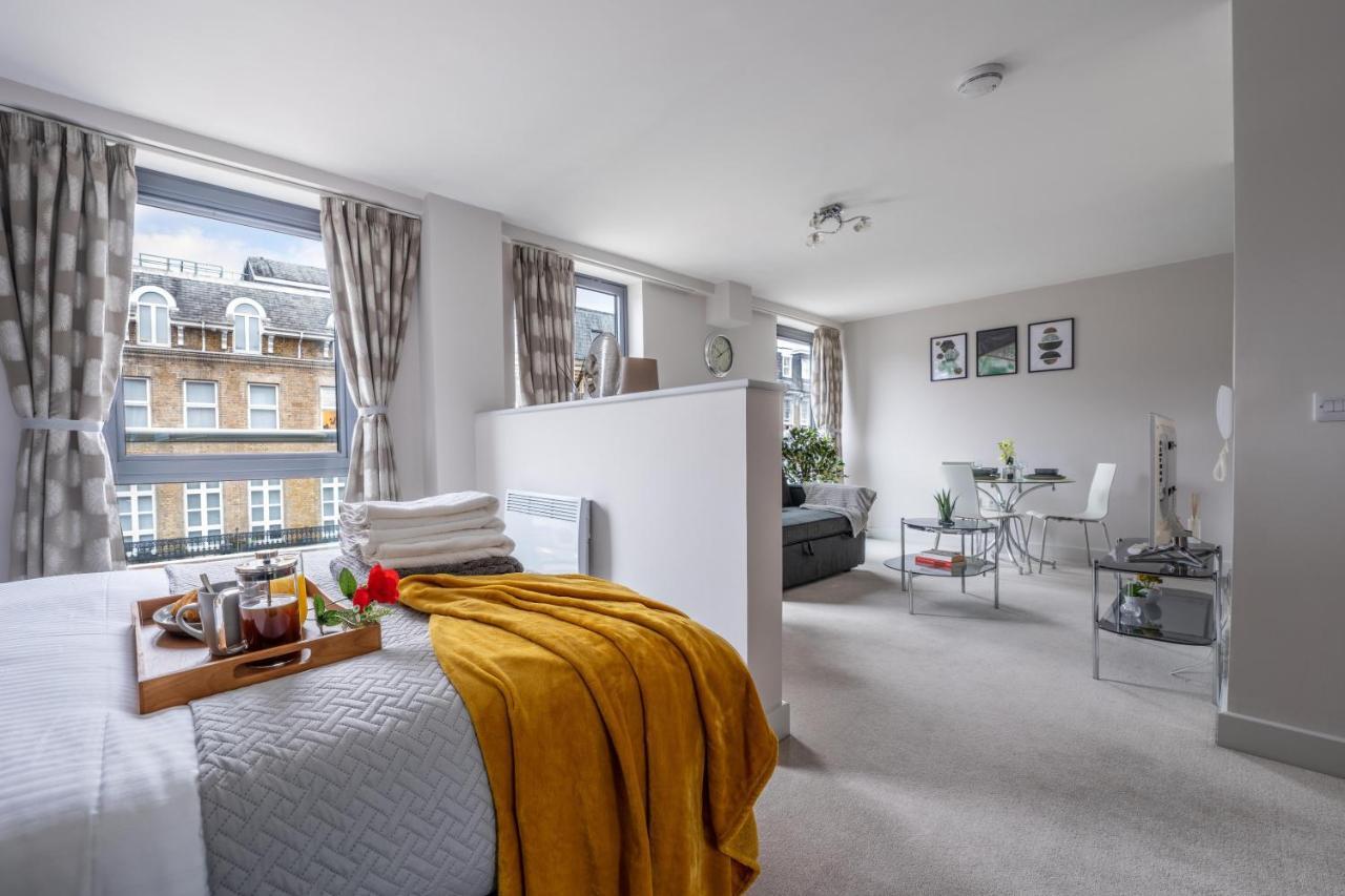 Windsor Luxury Studio Apartment Exterior foto
